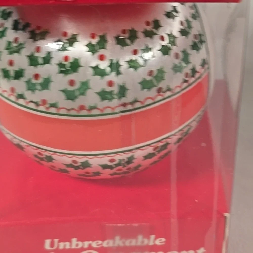 World Wide Art, Inc. vintage ornament